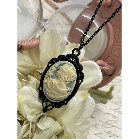Grecian Greek Goddess Mythology Lady Heart Wedding Party Jewelry  necklace Cameo - Picture 6 of 16
